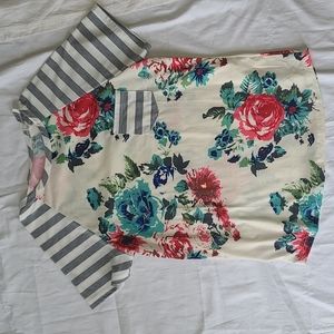 Short sleeve Multi Color Flower Top Medium. Hardly worn.